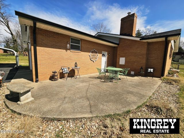 730 E 17th Street Place, Baxter Springs, KS 66713
