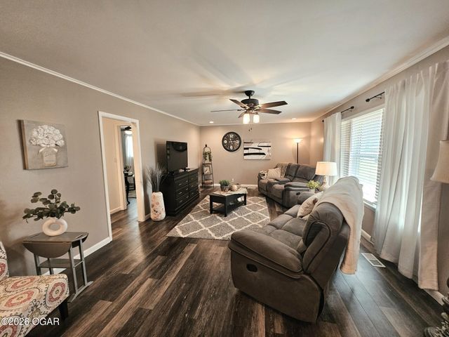 730 E 17th Street Place, Baxter Springs, KS 66713