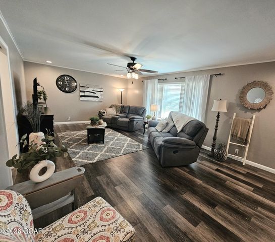 730 E 17th Street Place, Baxter Springs, KS 66713