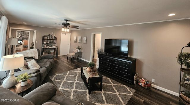 730 E 17th Street Place, Baxter Springs, KS 66713