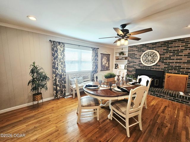 730 E 17th Street Place, Baxter Springs, KS 66713