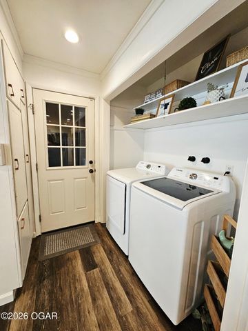 730 E 17th Street Place, Baxter Springs, KS 66713