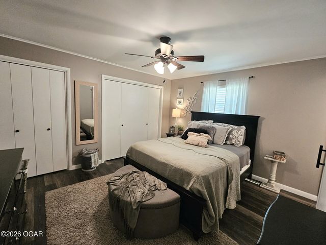 730 E 17th Street Place, Baxter Springs, KS 66713