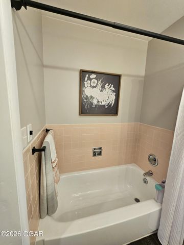 730 E 17th Street Place, Baxter Springs, KS 66713