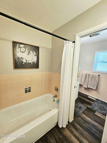 730 E 17th Street Place, Baxter Springs, KS 66713