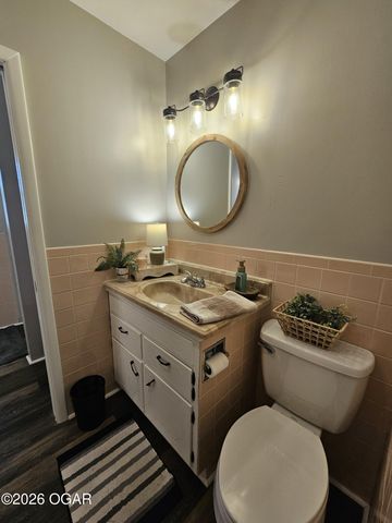 730 E 17th Street Place, Baxter Springs, KS 66713