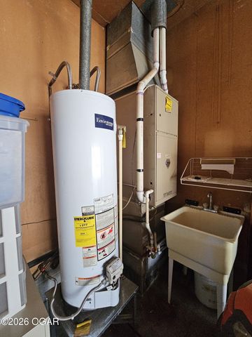 730 E 17th Street Place, Baxter Springs, KS 66713