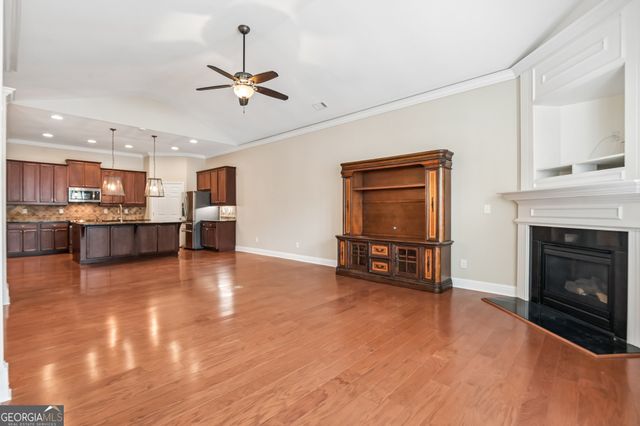 901 Haven Circle, Douglasville, GA 30135