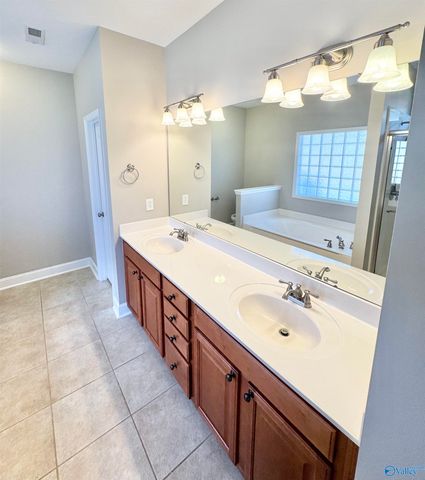 205 Creekedge Circle, Madison, AL 35757