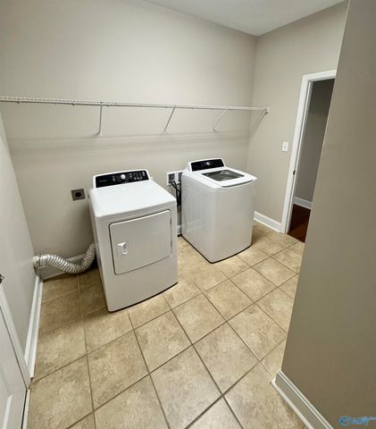 205 Creekedge Circle, Madison, AL 35757