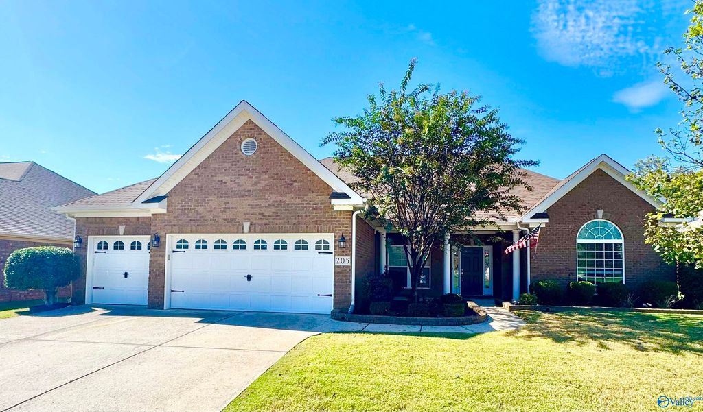 205 Creekedge Circle, Madison, AL 35757