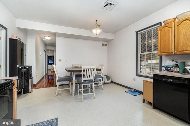 18 E SUNBURY ST, Minersville, PA 17954