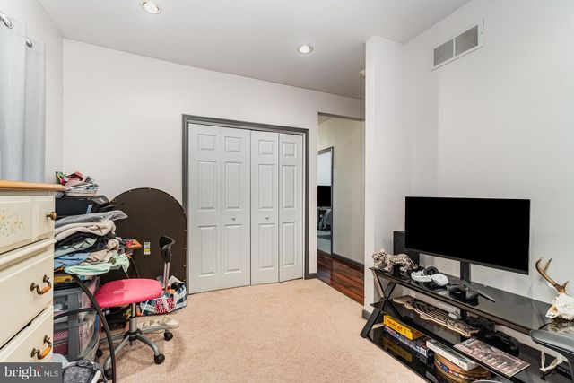 18 E SUNBURY ST, Minersville, PA 17954