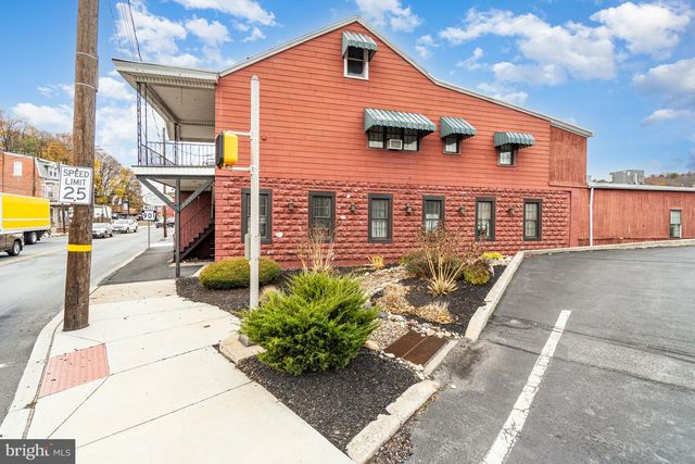 18 E SUNBURY ST, Minersville, PA 17954