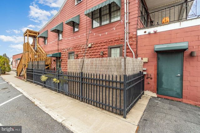 18 E SUNBURY ST, Minersville, PA 17954