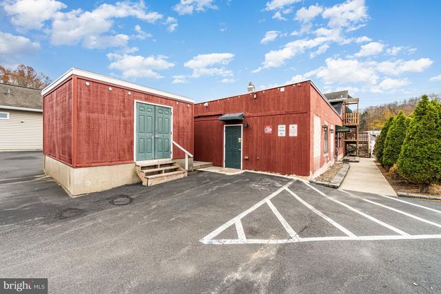 18 E SUNBURY ST, Minersville, PA 17954