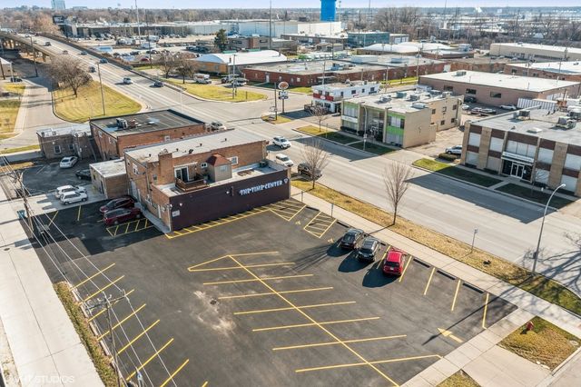 9848 W Roosevelt Road, Westchester, IL 60154