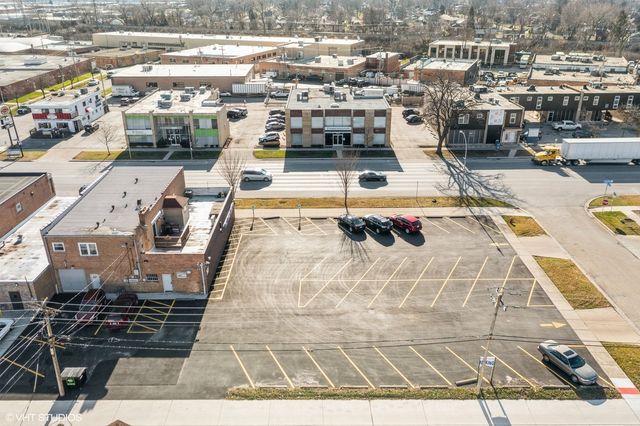 9848 W Roosevelt Road, Westchester, IL 60154