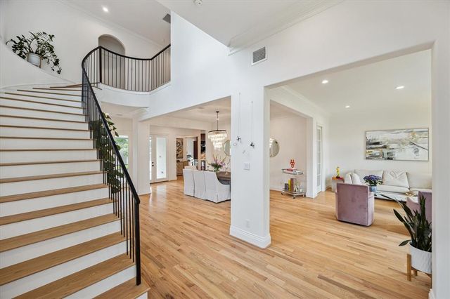 6206 Piping Rock Lane, Houston, TX 77057