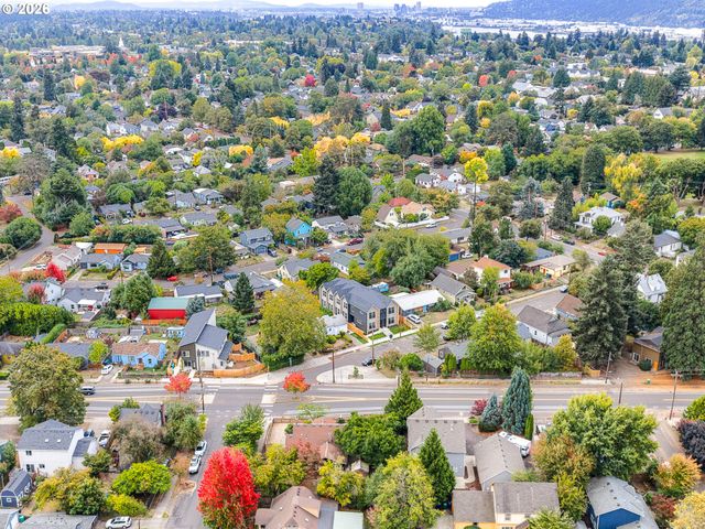 9298 N New York Ave 6, Portland, OR 97203