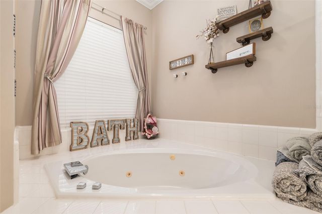 9350 SW 46TH PLACE, Gainesville, FL 32608