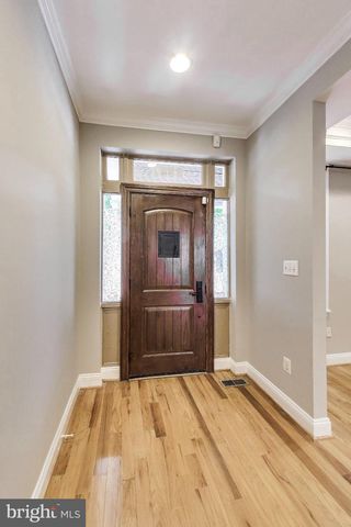 1917 LINCOLN RD NE, Washington, DC 20002