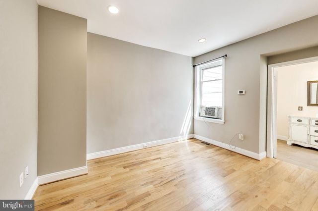 1917 LINCOLN RD NE, Washington, DC 20002