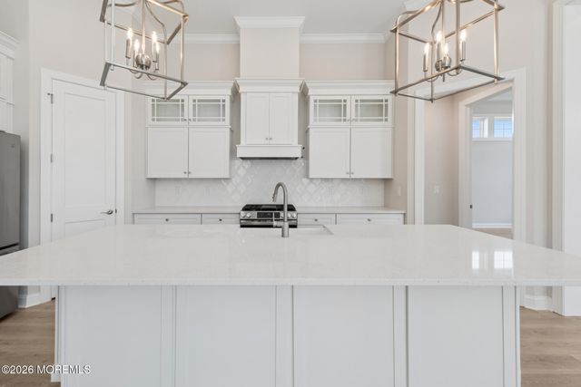 20 Freesia Drive, Manalapan, NJ 07726