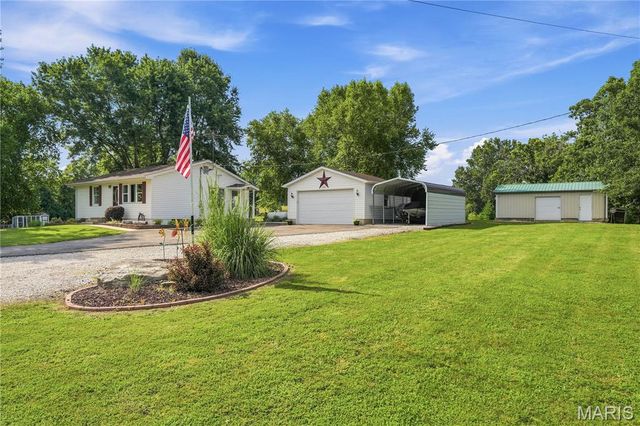 4395 Brevator Road, Moscow Mills, MO 63362