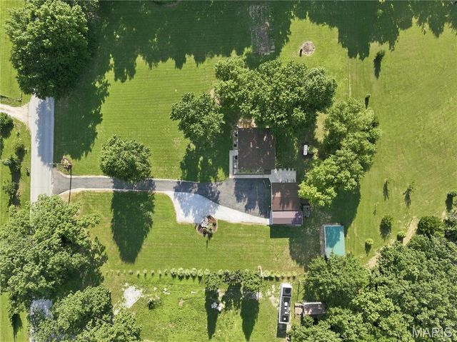 4395 Brevator Road, Moscow Mills, MO 63362