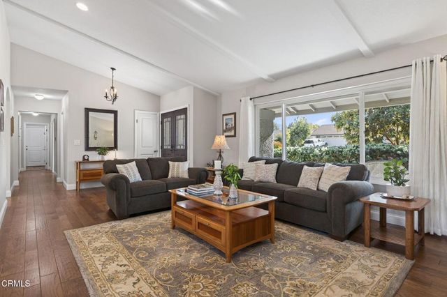 1318 La Paz Drive, Ojai, CA 93023