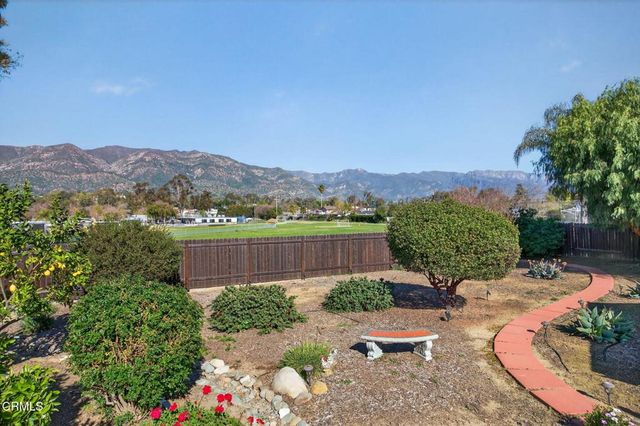 1318 La Paz Drive, Ojai, CA 93023