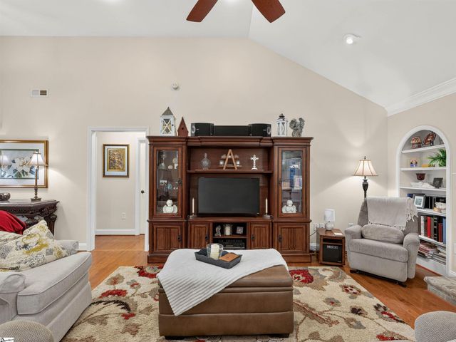 116 Glenaire Drive, Greer, SC 29650