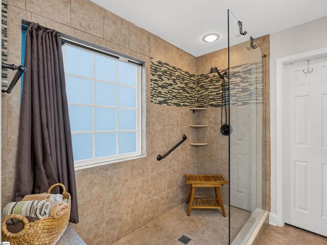 116 Glenaire Drive, Greer, SC 29650