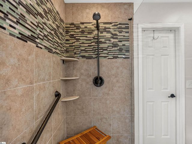 116 Glenaire Drive, Greer, SC 29650