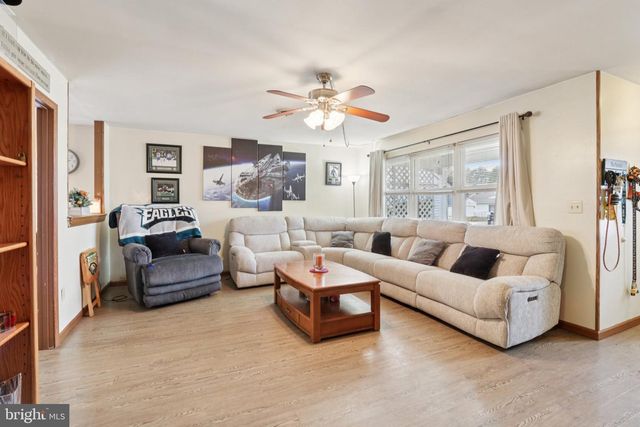 46 GRAMERCY PL, Southampton, NJ 08088