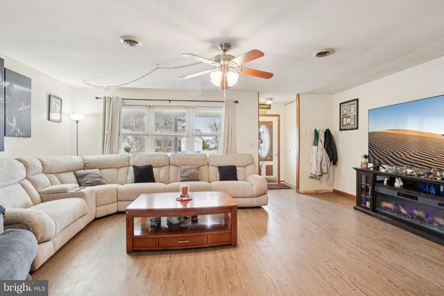 46 GRAMERCY PL, Southampton, NJ 08088