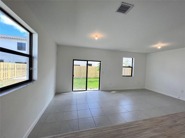 11944 SW 244th Ln, Homestead, FL 33032