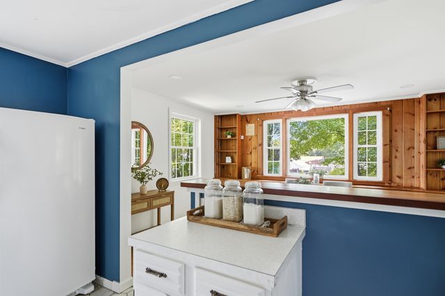 7 Wood Street, Nashua, NH 03064