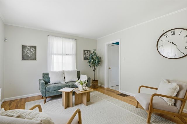 7 Wood Street, Nashua, NH 03064