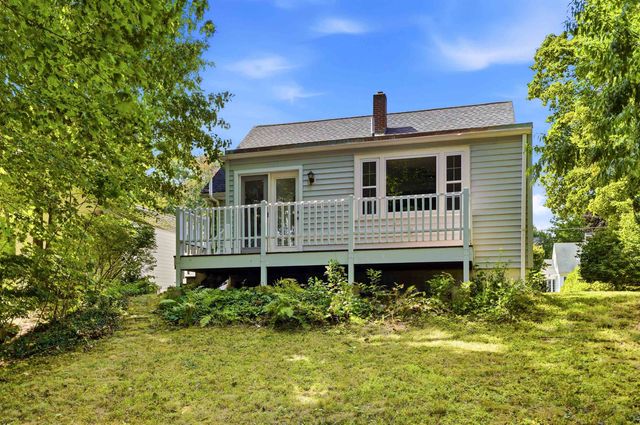 7 Wood Street, Nashua, NH 03064