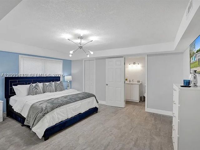 760 NE 152nd St 0, Miami, FL 33162
