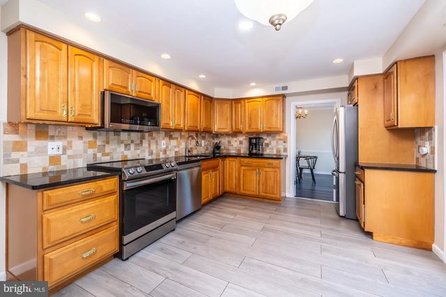 1411 STALLION LN, West Chester, PA 19380