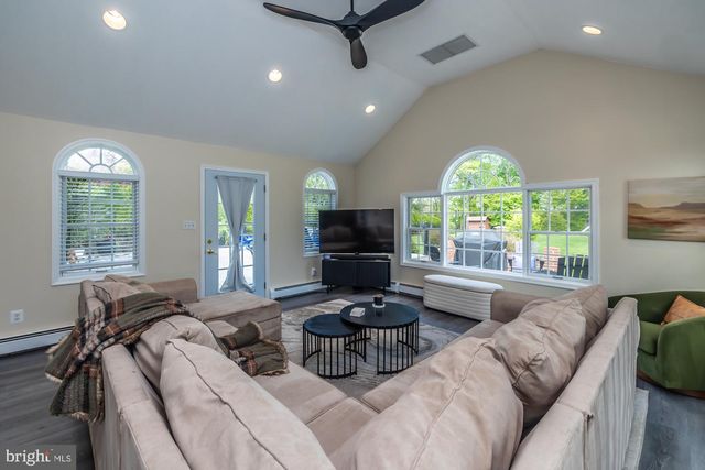 1411 STALLION LN, West Chester, PA 19380