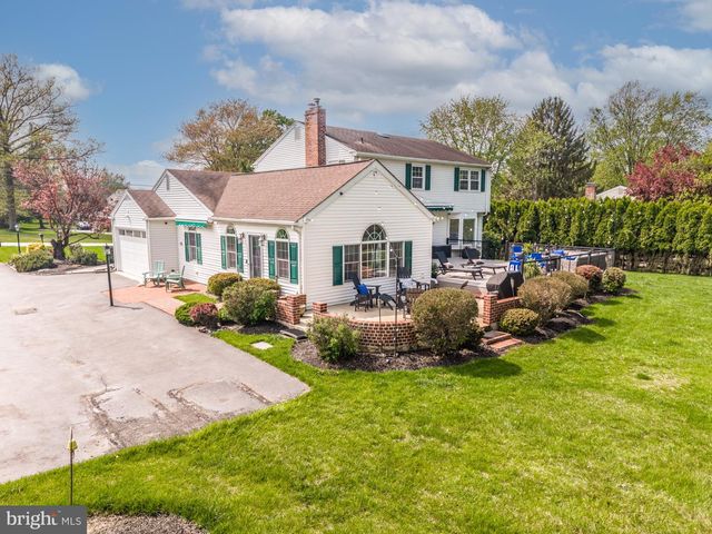 1411 STALLION LN, West Chester, PA 19380
