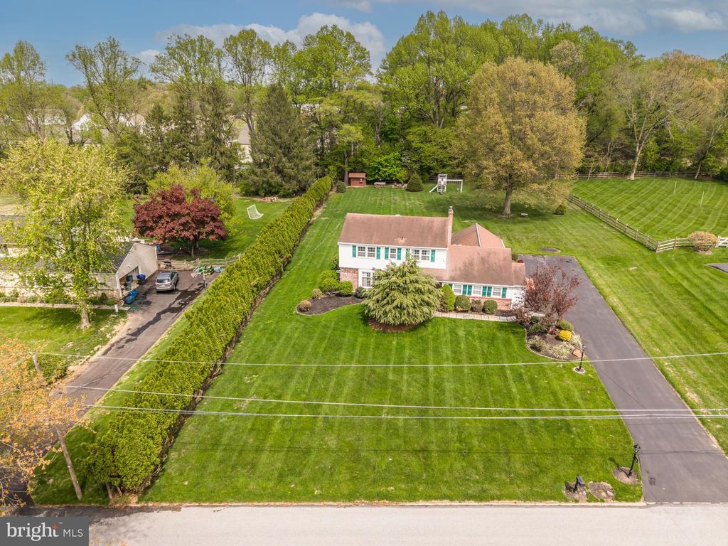 1411 STALLION LN, West Chester, PA 19380