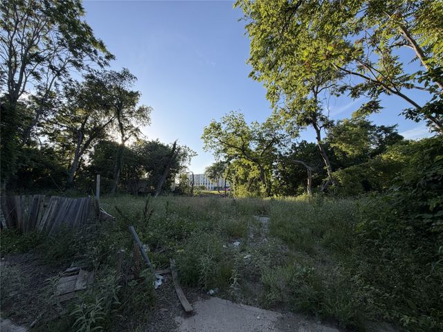 1615 Sicily Street, Dallas, TX 75203