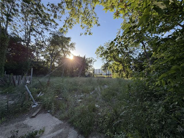1615 Sicily Street, Dallas, TX 75203