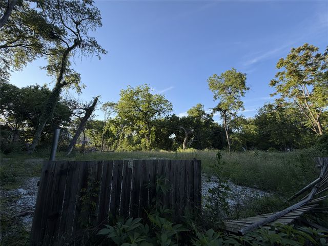 1615 Sicily Street, Dallas, TX 75203
