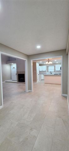 128 Lasso Street, Angleton, TX 77515